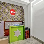 Hotel O Starlight Guest House